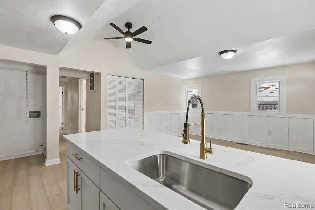15439 Edgeworth Street, Monroe, MI 48161 — Photo 11