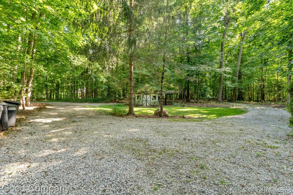 8569 Stonegate Drive, Northville, MI 48168 — Photo 35