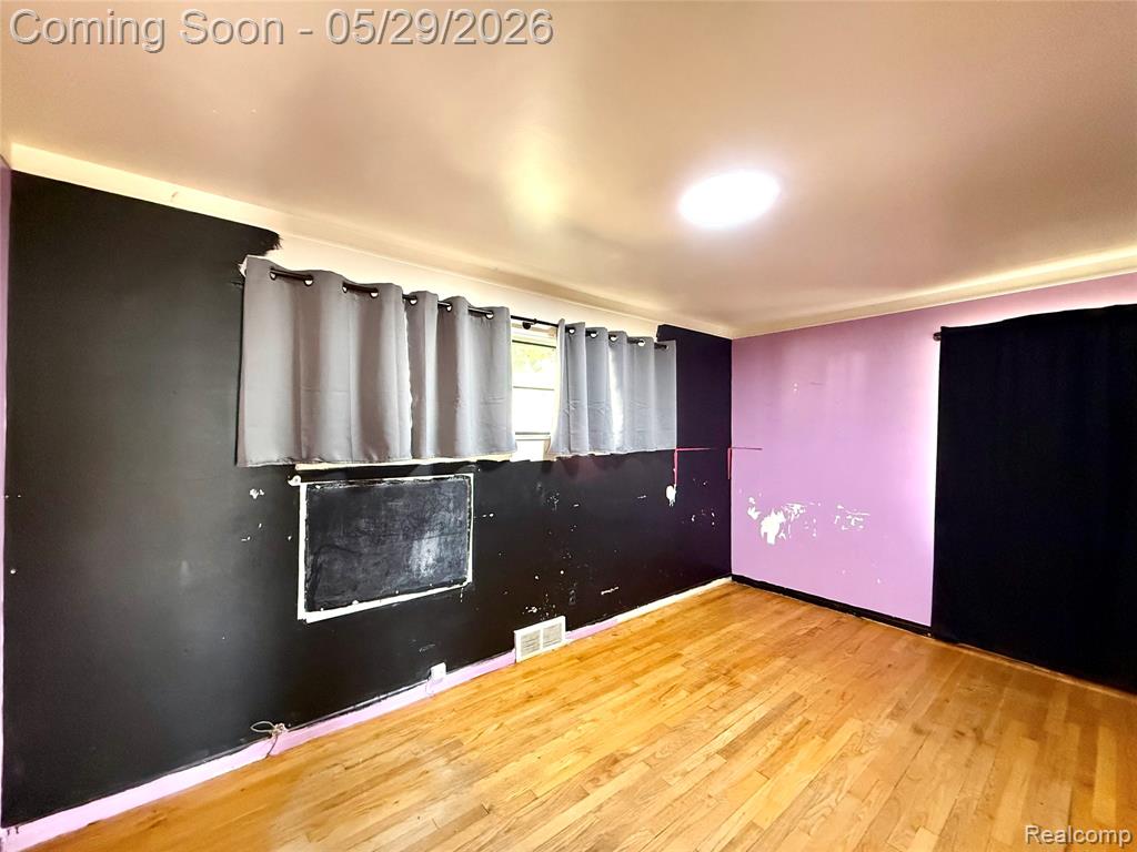 23400 Seneca Street, Oak Park, MI 48237 — Photo 13