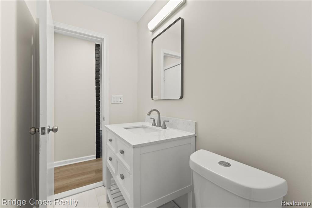 17537 Roseland Boulevard, Lathrup Village, MI 48076 — Photo 17