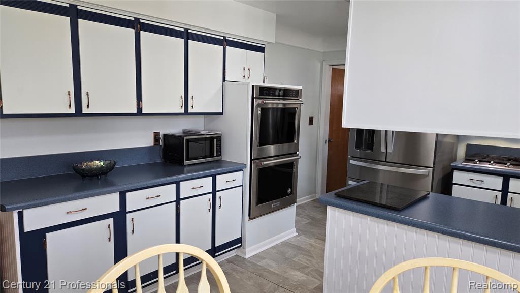 650 Longford Drive, Rochester Hills, MI 48309 — Photo 10