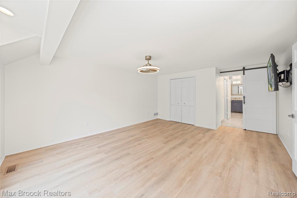 4490 Strathdale Lane, West Bloomfield, MI 48323 — Photo 36