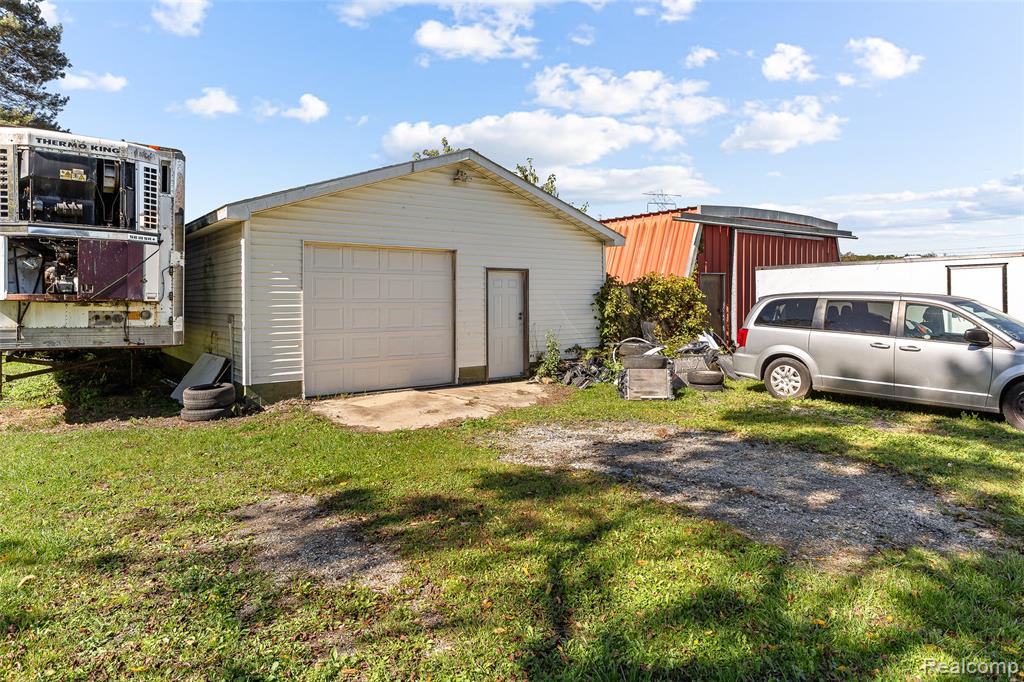 23364 Clark road Road, Belleville, MI 48111 — Photo 37