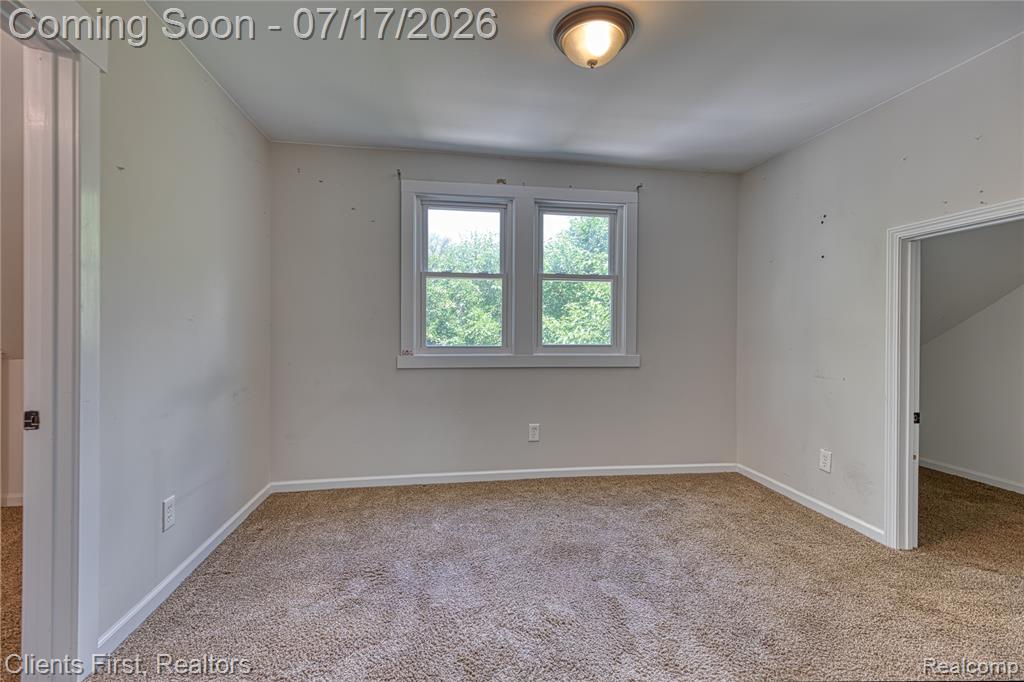 4258 Seeden Street, Waterford, MI 48329 — Photo 18