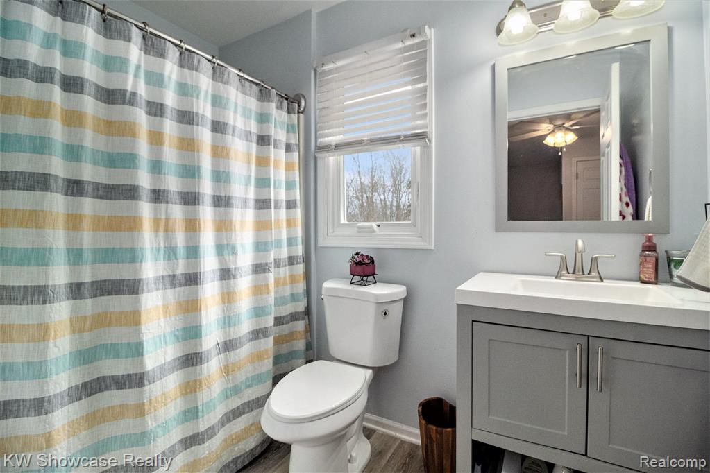 917 Iroquois Avenue, Waterford, MI 48327 — Photo 20