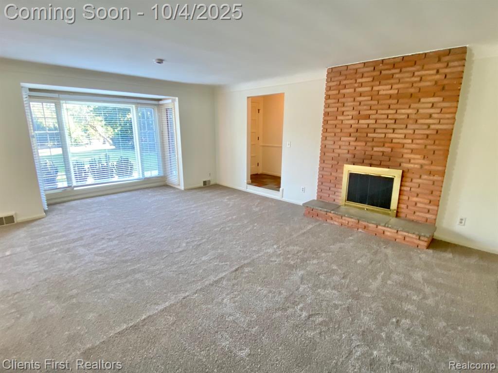 6040 OLD ORCHARD Drive, Bloomfield Hills, MI — Photo 11