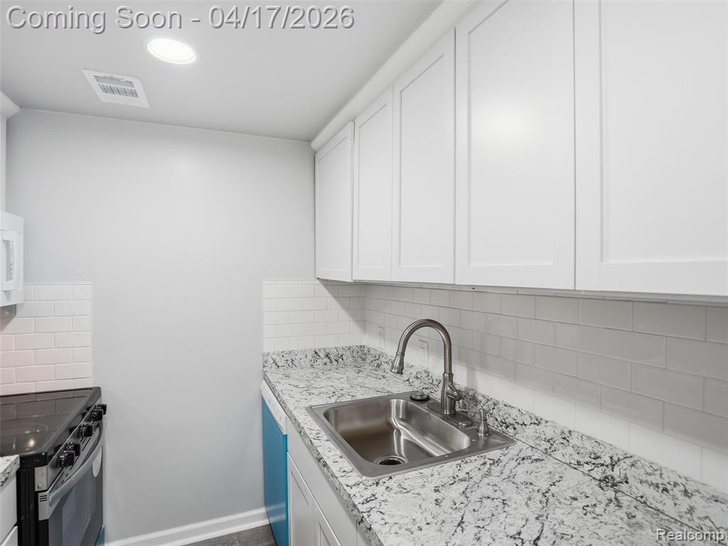 22700 Garrison Street, 604, Dearborn, MI 48124 — Photo 13
