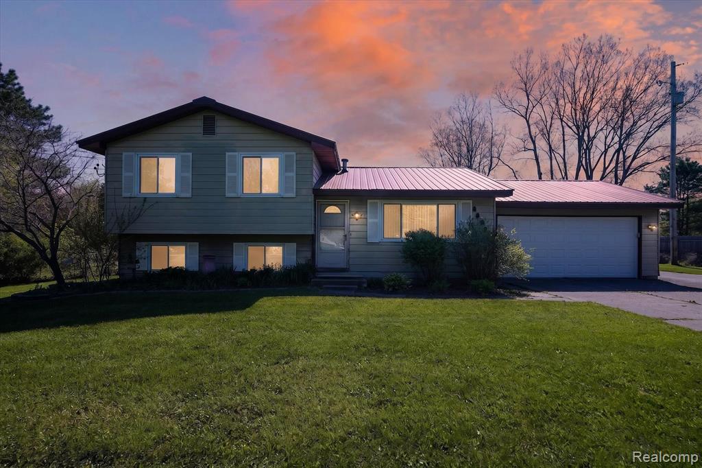 4450 N Vassar Road, Flint, MI 48506 — front exterior