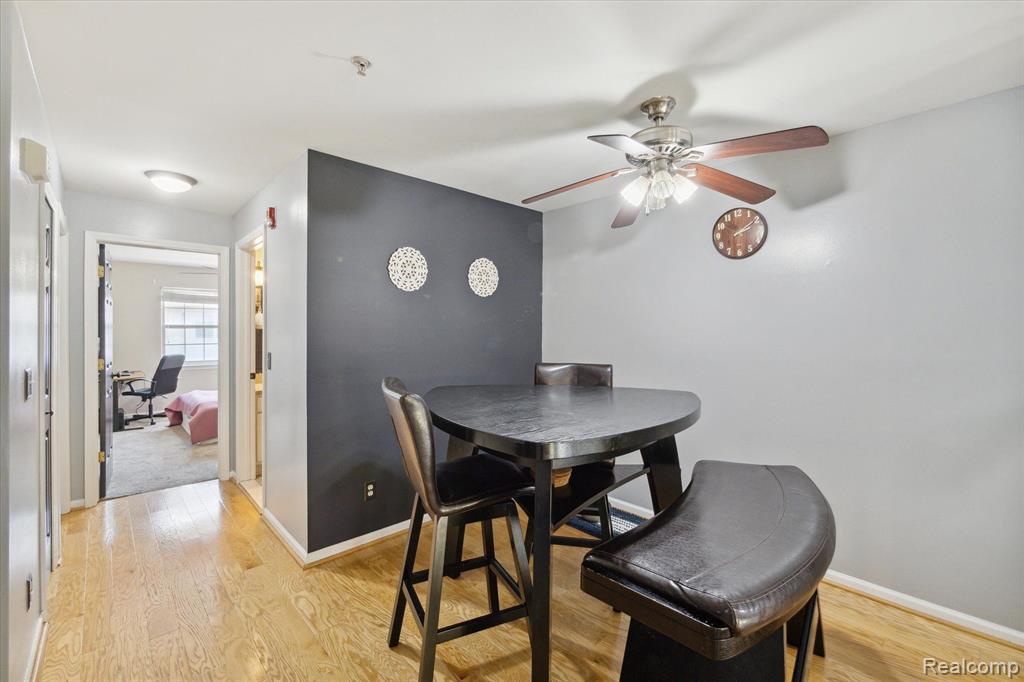 29265 GLEN OAKS Boulevard E, Farmington Hills, MI 48334 — Photo 9
