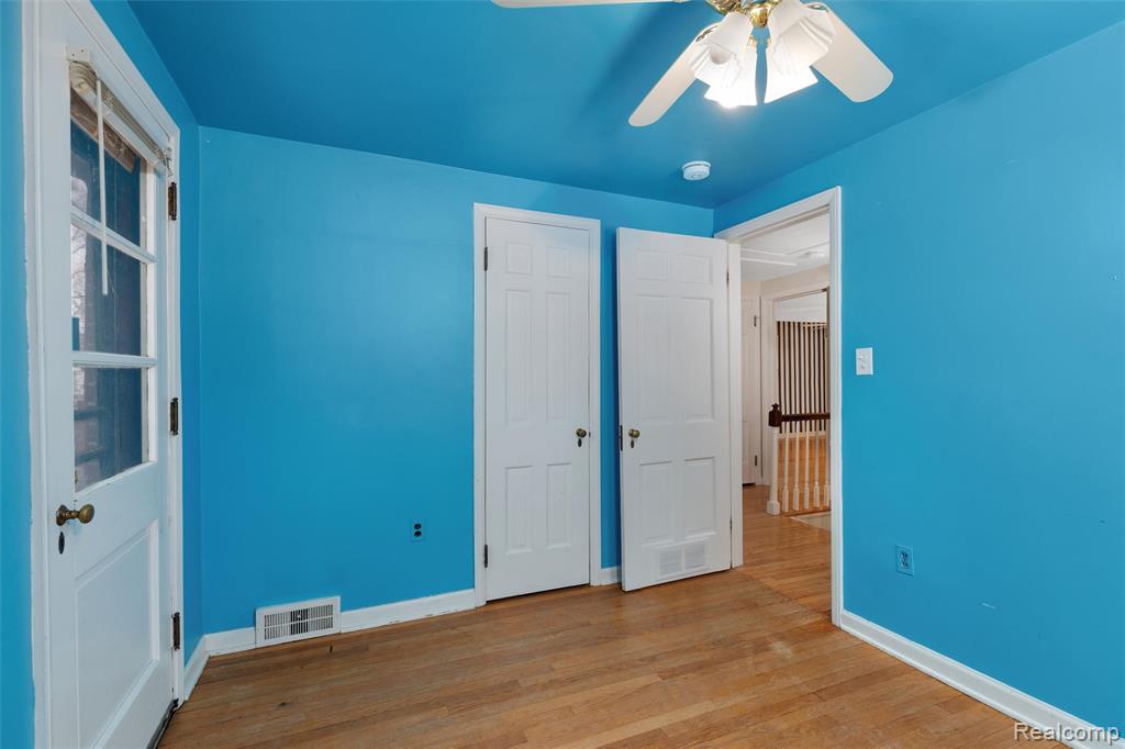 12935 Victoria Avenue, Huntington Woods, MI — Photo 34