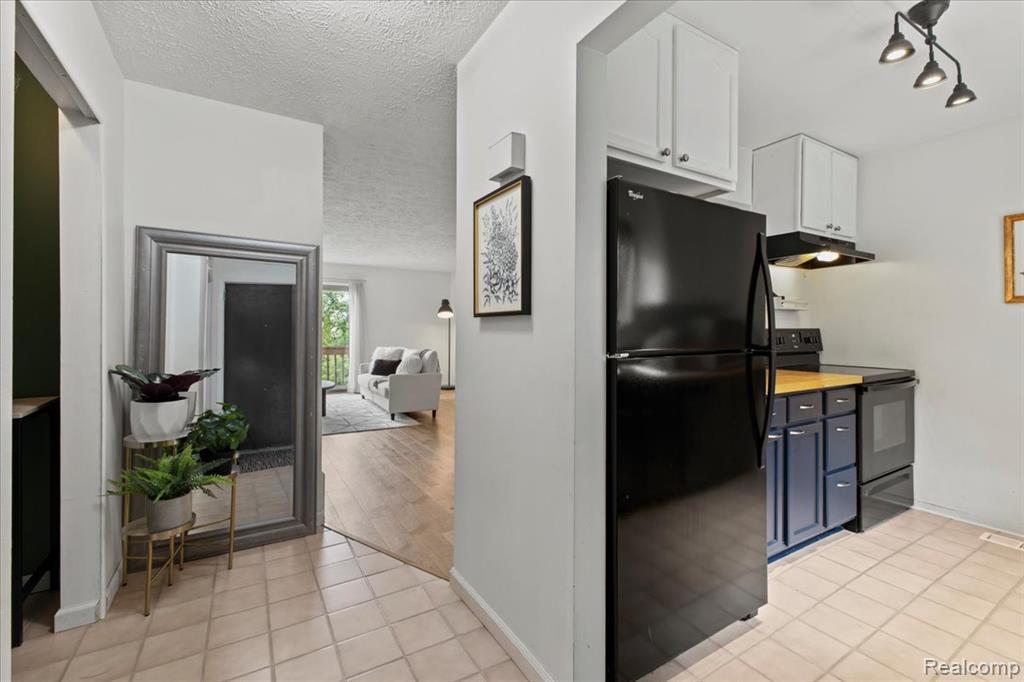 9099 Bavarian Way, Clarkston, MI 48348 — Photo 9