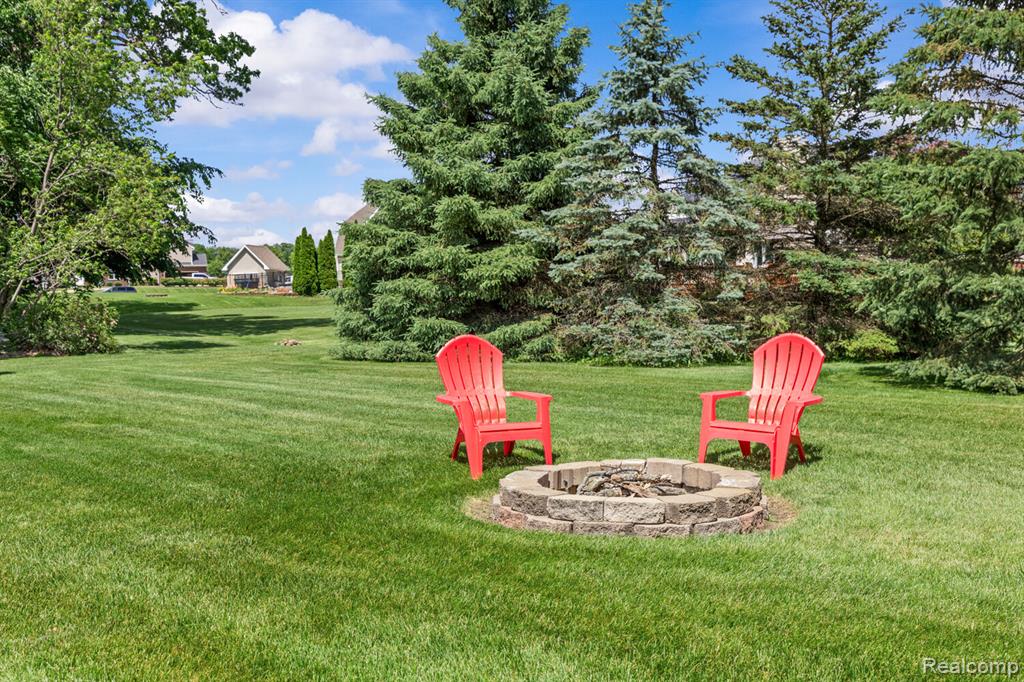 1131 Thorn Ridge Drive, Howell, MI 48843 — Photo 41
