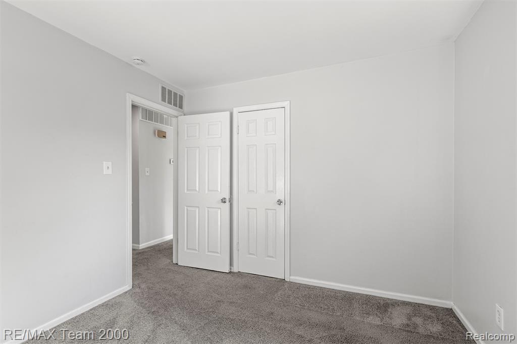 4973 Ziegler Street, Dearborn Heights, MI 48125 — Photo 15