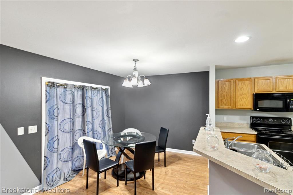 2639 BLUEWATER Street, Ypsilanti, MI 48198 — Photo 10