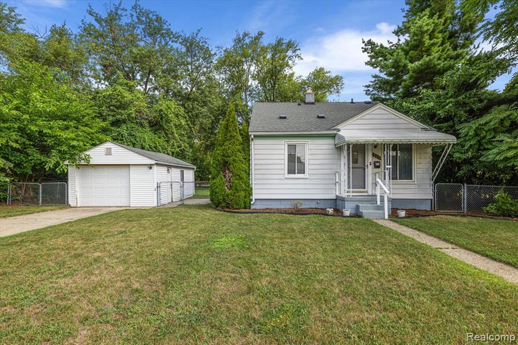 555 Donald Avenue, Clawson, MI