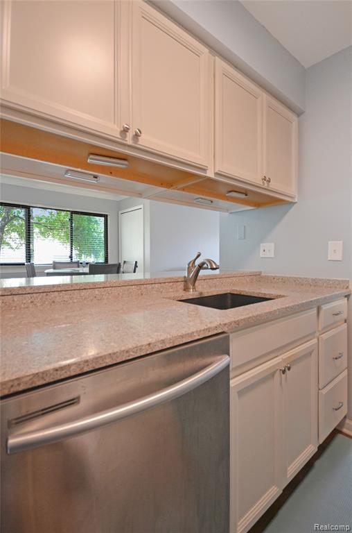 34900 Mercer, Fraser, MI 48026 — Photo 11