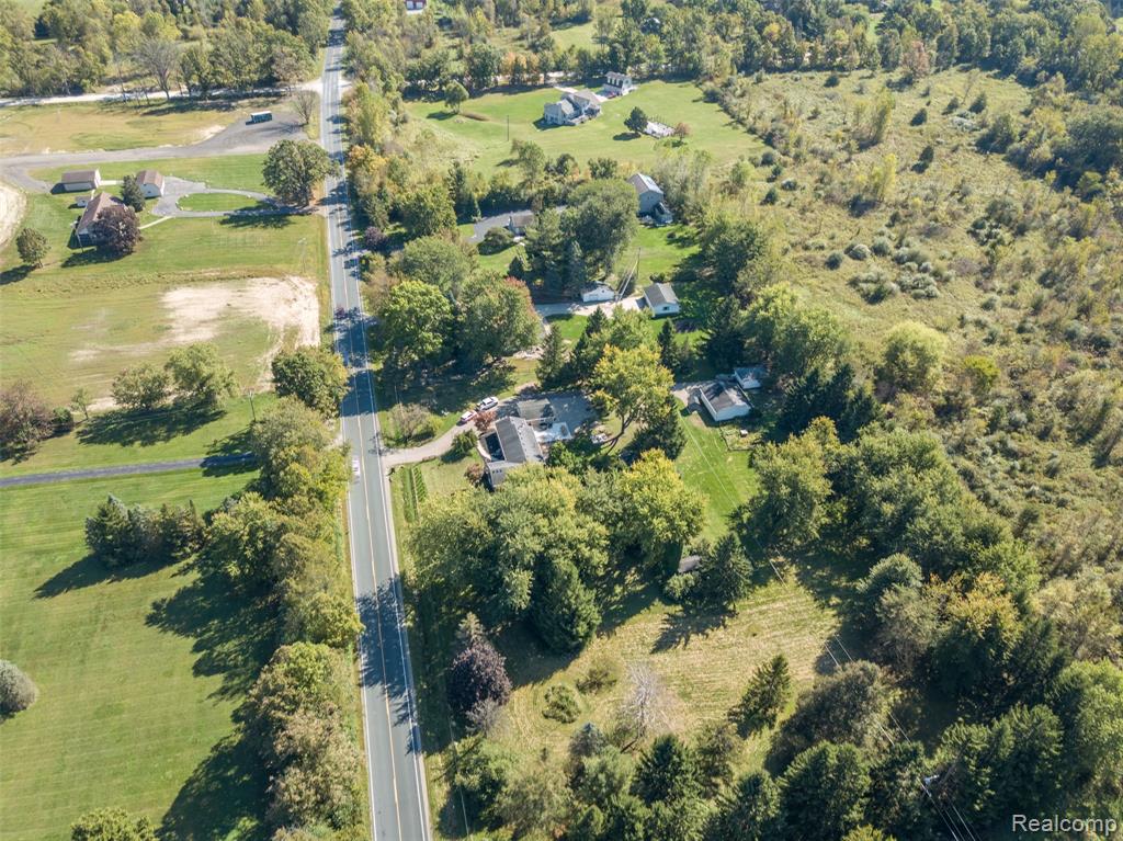 6810 N Territorial Road, Plymouth, MI, 48170