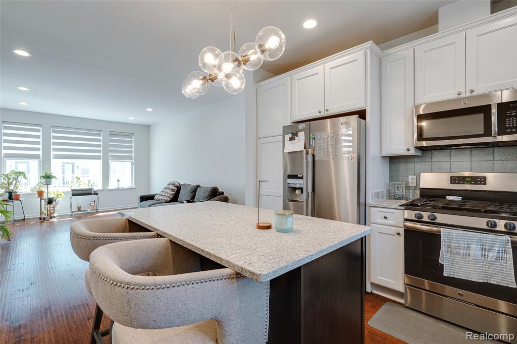 3211 Johanna Ware, Wixom, MI 48393 — Photo 13