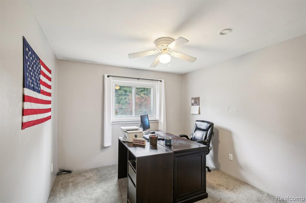 895 N CONKLIN Road, Lake Orion, MI 48362 — Photo 24