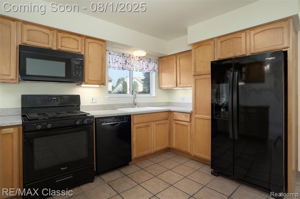 3570 Beech Drive, Ann Arbor, MI 48197 — Photo 11
