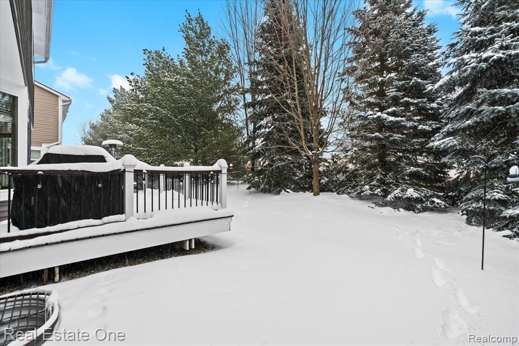 924 Riverstone Court, Milford, MI 48381 — Photo 42