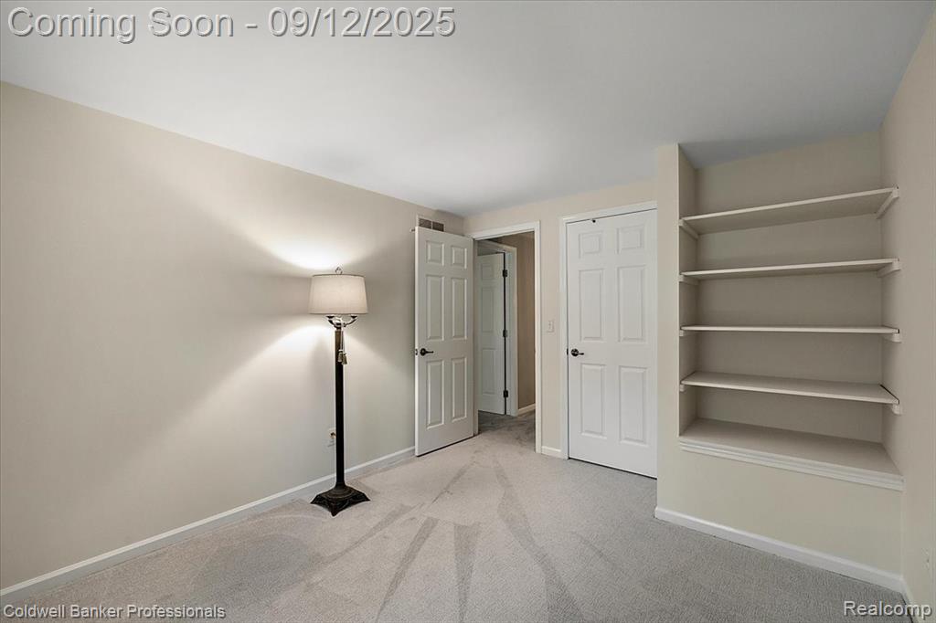 49238 Plum Tree Drive, Plymouth, MI 48170 — Photo 47