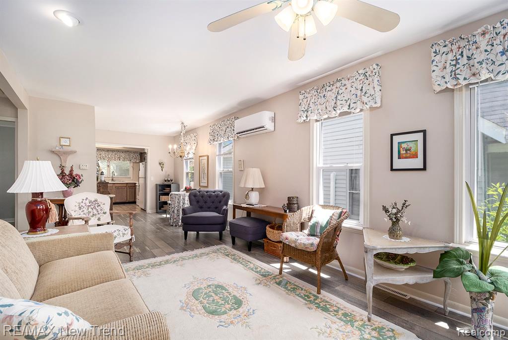 4044 Fieldview Avenue, West Bloomfield, MI 48324 — Photo 17