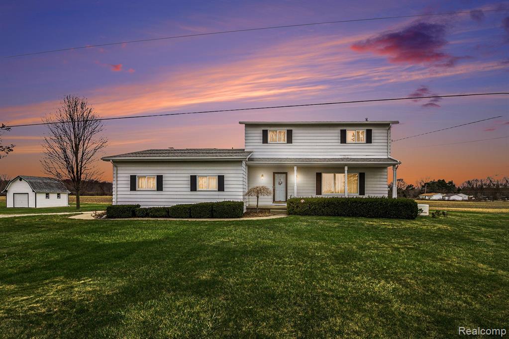 7048 SEYMOUR Road, Swartz Creek, MI 48473 — Photo 2