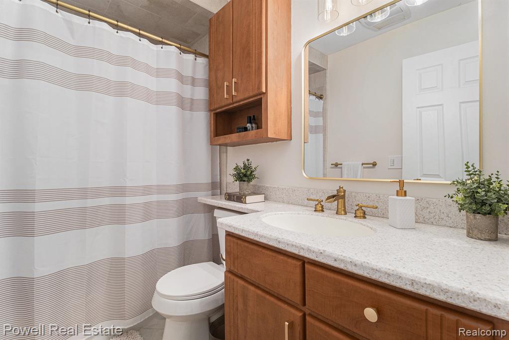 5957 Slate Drive E, Troy, MI 48085 — Photo 11