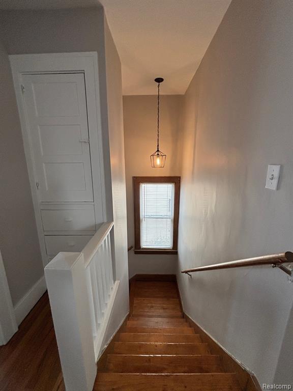 536 E Jarvis Avenue, Hazel Park, MI 48030 — Photo 8