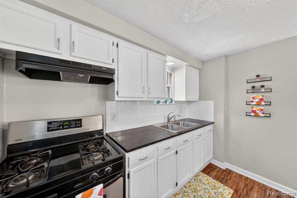 582 E Drayton Street, Ferndale, MI 48220 — Photo 19