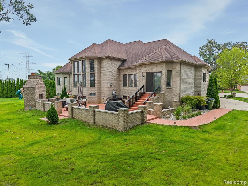 52041 Loon Court, Shelby Twp, MI 48315 — Photo 47