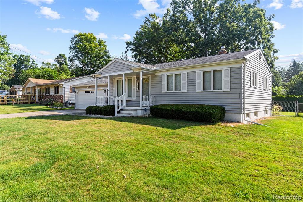 4323 Ashlawn Drive, Flint, MI 48507 — Photo 3