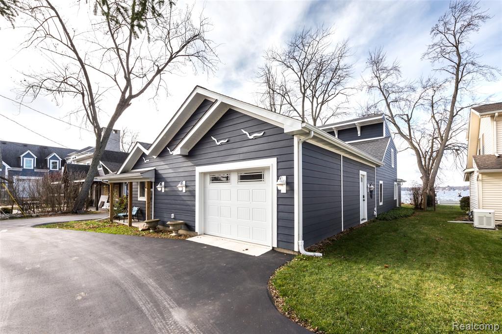 9109 McGregor Road, Pinckney, MI 48169 — Photo 9