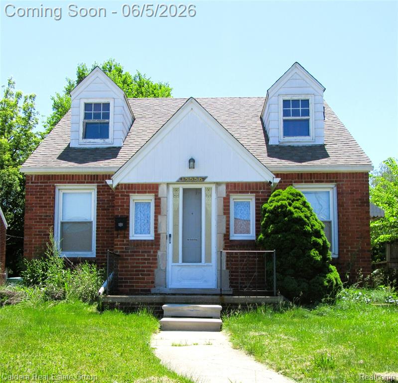 15556 Veronica Avenue, Eastpointe, MI 48021 — front exterior