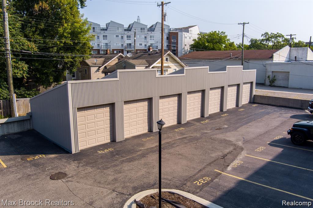 638 W 11 Mile Road, Royal Oak, MI 48067 — Photo 26