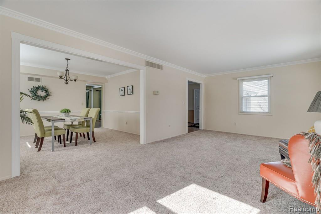 4929 Danbury Drive, Troy, MI 48085 — Photo 9