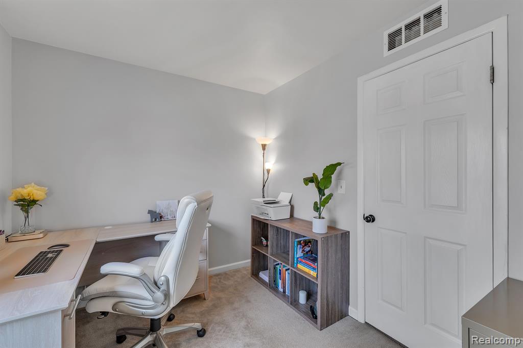23625 STONEHENGE Boulevard, Novi, MI — Photo 26