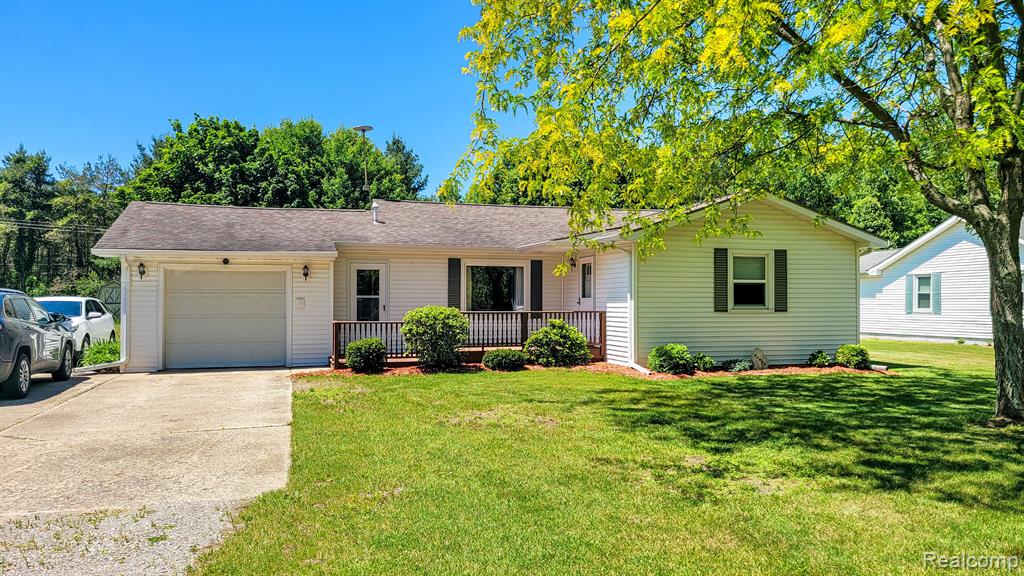 10494 S GRAHAM Road, St. Charles, MI 48655 — front exterior