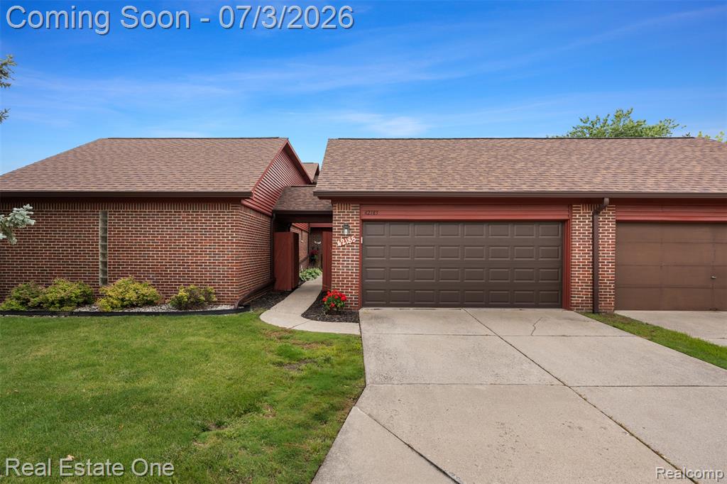 42185 Lochmoor Street, Clinton Twp, MI 48038 — Photo 2