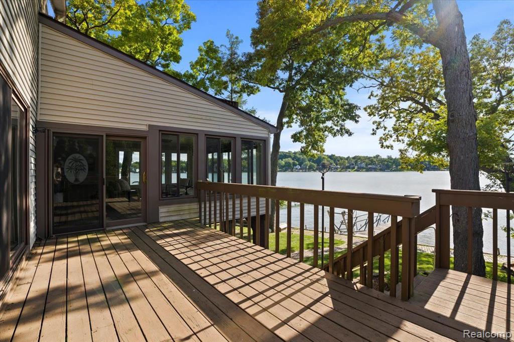 3979 LOTUS Drive, Waterford, MI 48329 — Photo 11