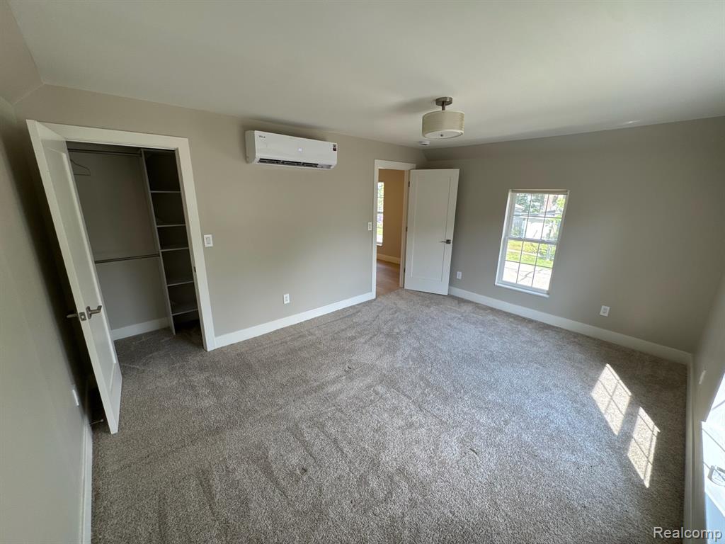 45 E Jackson Street, Orion, MI 48362 — Photo 21