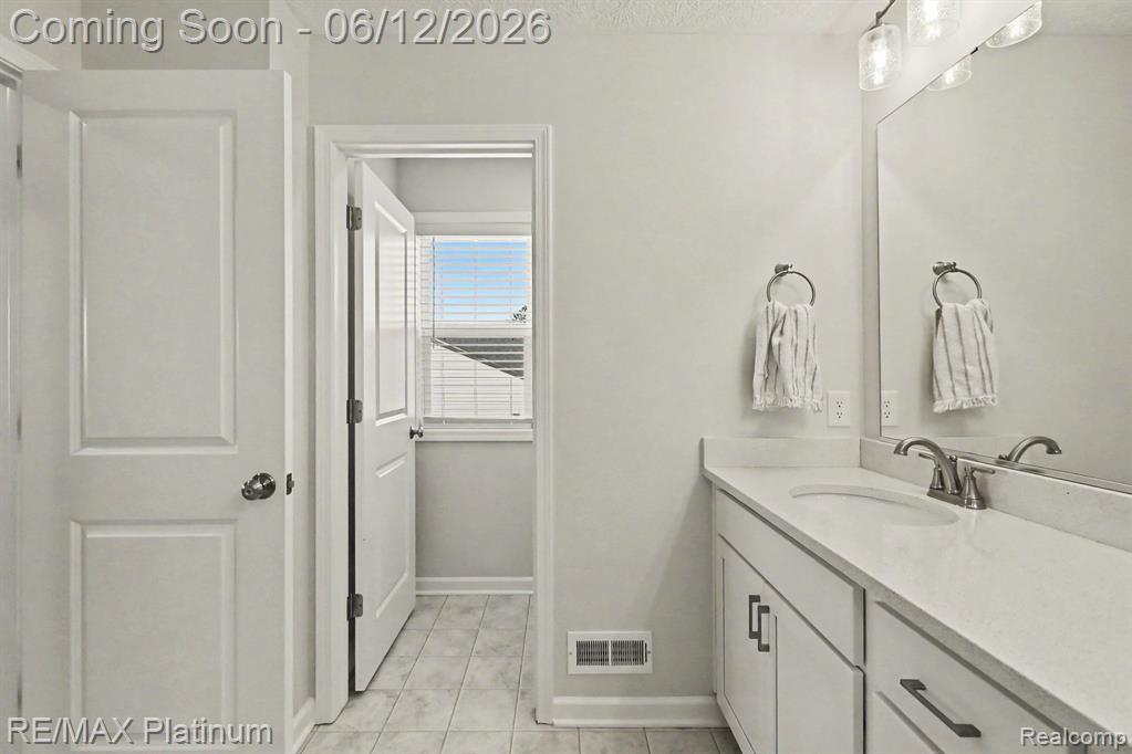 603 LAND BRIDGE, Perry, MI 48872 — Photo 16
