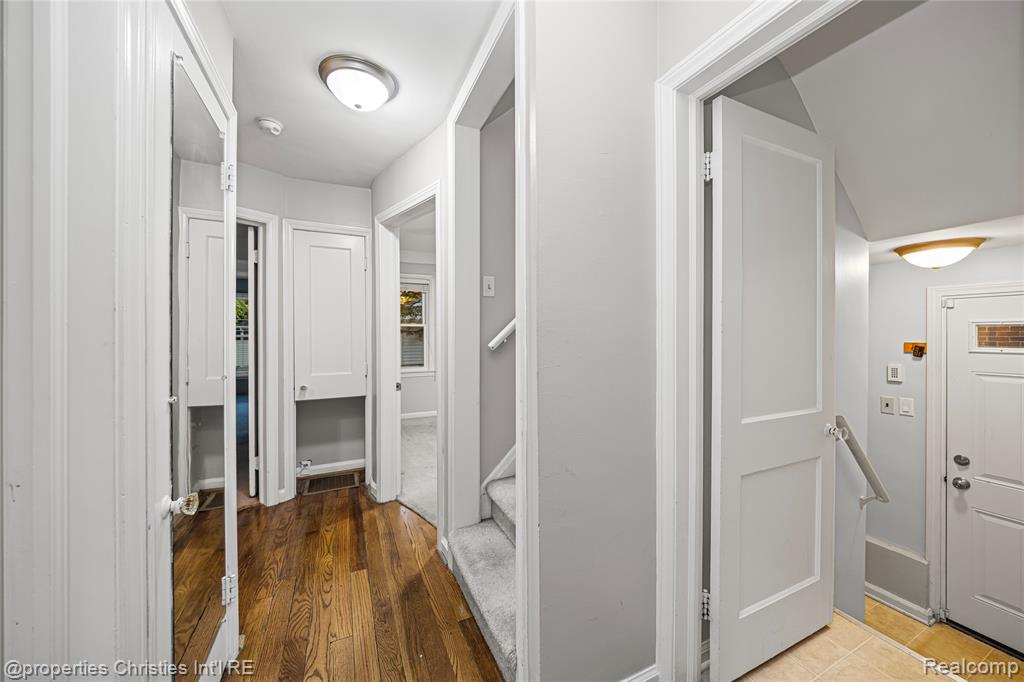 715 N Blair Avenue, Royal Oak, MI 48067 — Photo 25