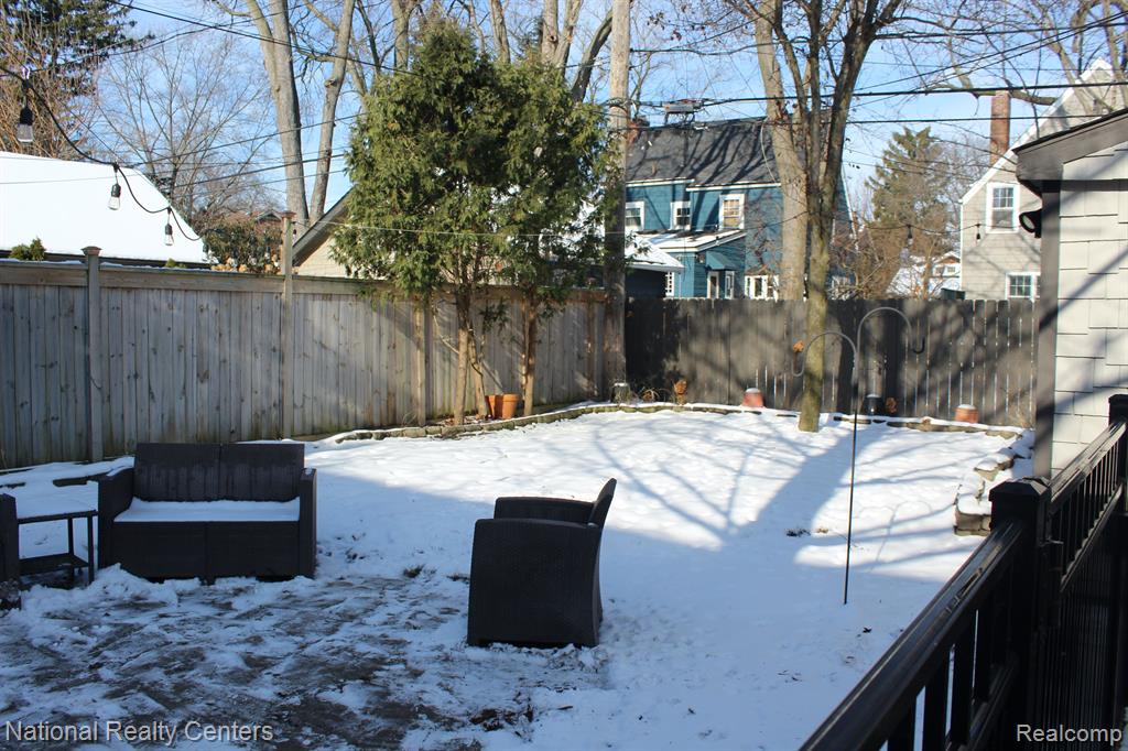 47 MAYWOOD Avenue, Pleasant Ridge, MI — Photo 5