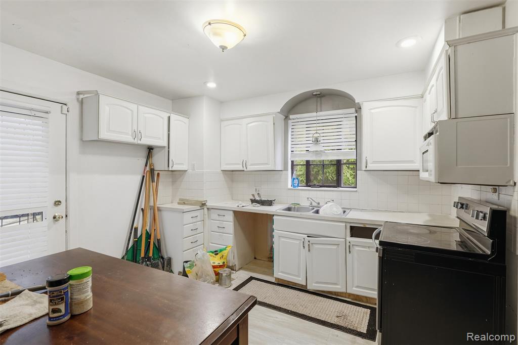 5790 Berkshire Street, Detroit, MI 48224 — Photo 8