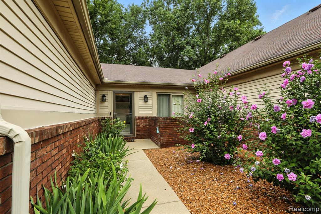 8529 22 Mile Road, Shelby Twp, MI 48317 — Photo 5