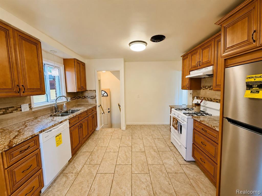 2203 White Avenue, Lincoln Park, MI 48146 — Photo 7