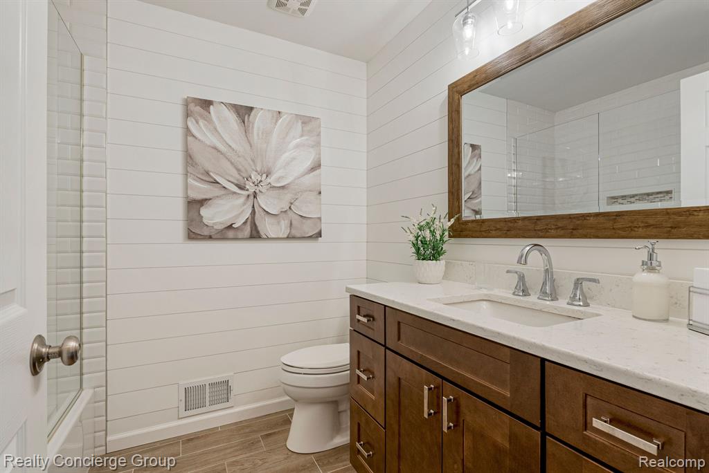 9801 BROOKFIELD Drive, Brighton, MI 48116 — Photo 23