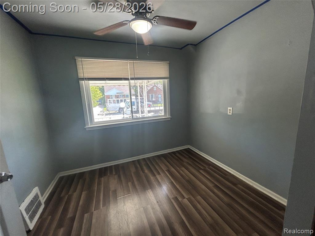 8869 Hartwell Street, Detroit, MI 48228 — Photo 9
